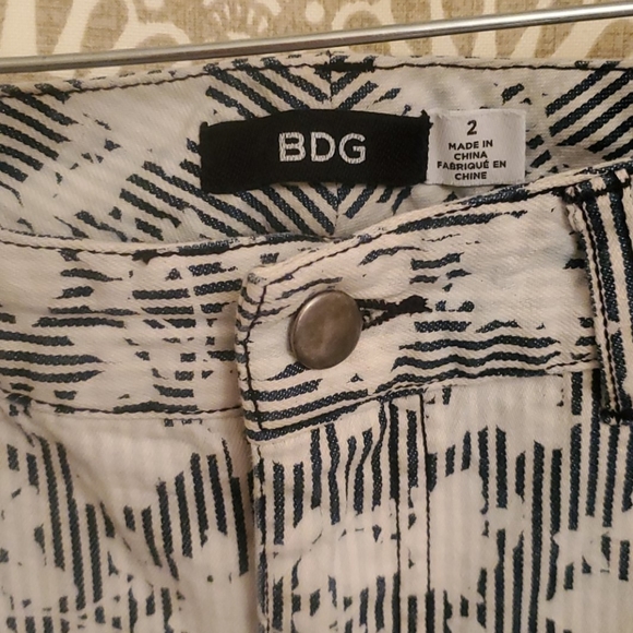 BDG striped floral denim skirt - Picture 2 of 4